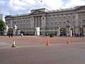 Buckingham Palace (8061872396).jpg