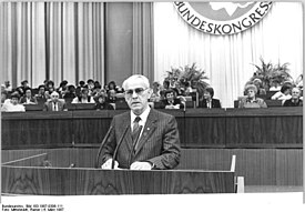 Bundesarchiv Bild 183-1987-0306-111, Berlin, XII. DFD-Kongress.jpg