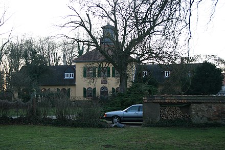 Mollersches Landhaus or Schlosschen, 2011. Burg Lindheim03.jpg