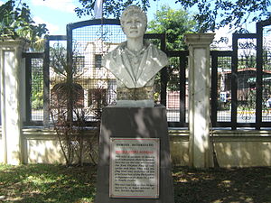 Bust of Marcela Agoncillo.JPG