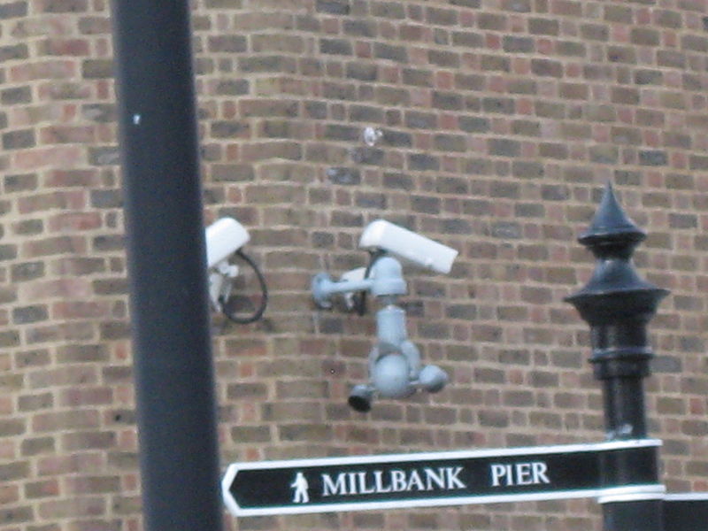 File:CCTV in London 78.jpg