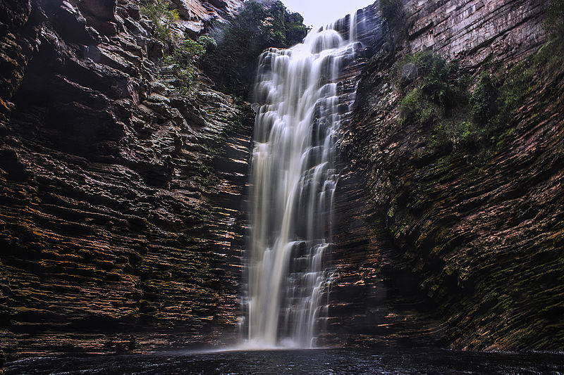 File:Cachoeira do buracão.jpg