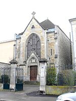 Протестантская церковь — одно из примечательных зданий улицы Лоше.