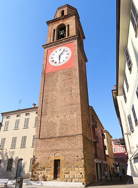 File:Chiesa di San Fiorenzo (Fiorenzuola d'Arda) - campanile 1 2022-07-18.jpg