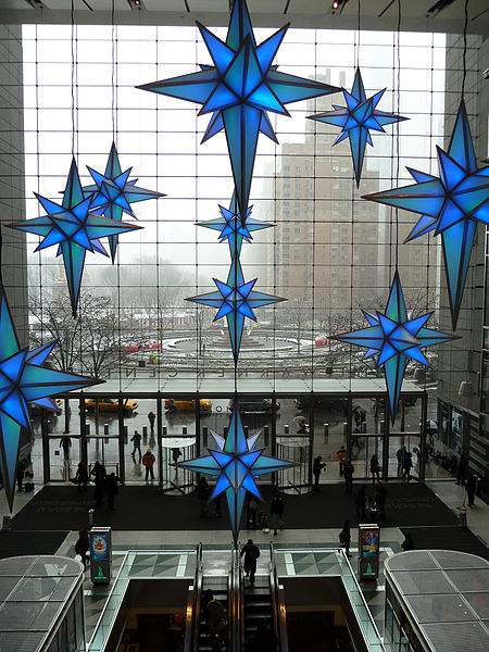 File:Christmas @ Columbus Circle (11655135536).jpg