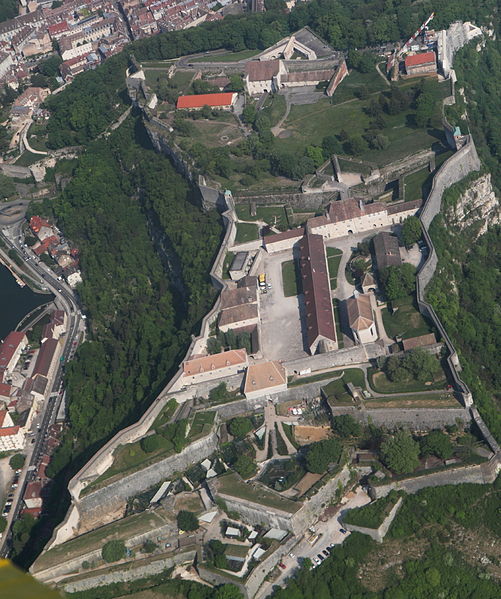 File:Citadelle Besancon Vue Avion 2.jpg