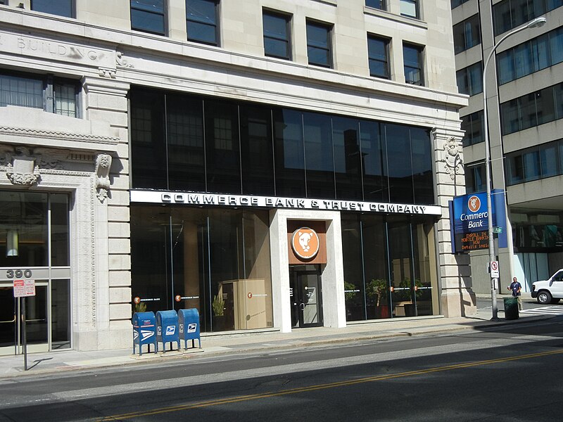 File:Commerce Bank Worcester.JPG