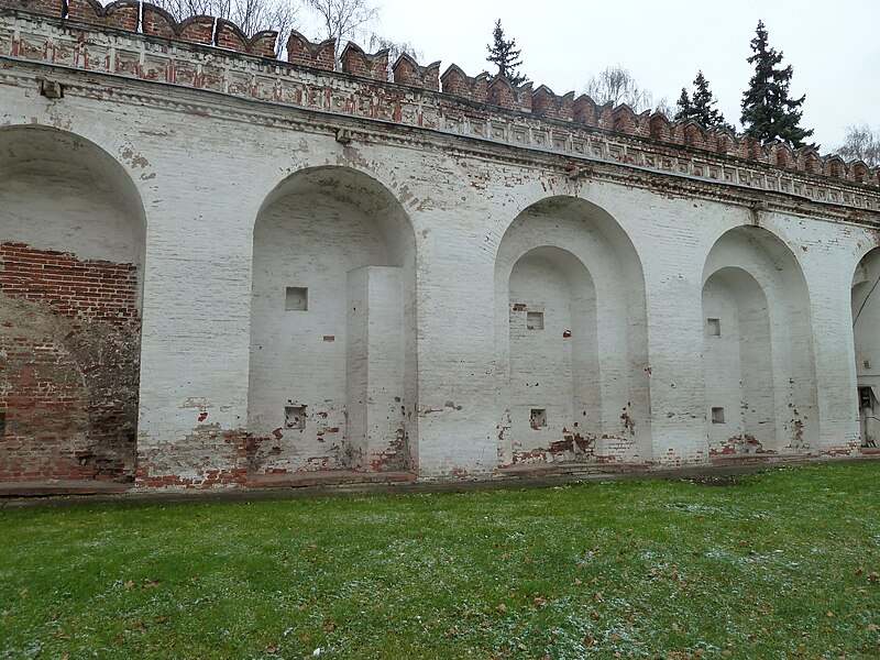 File:Convent of Novodevichy P1070174.JPG