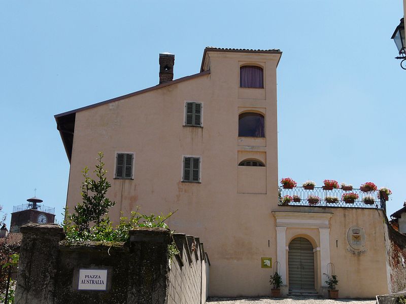 File:Conzano-villa Vidua2.jpg