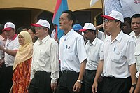 The DAP candidate was Liou Chen Kuang (centre, foreground, without cap). DAP leaders and candidate at Machap.jpg