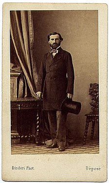 Portrait de Giuseppe Verdi, au format carte-de-visite. Paris, Musée d'Orsay.