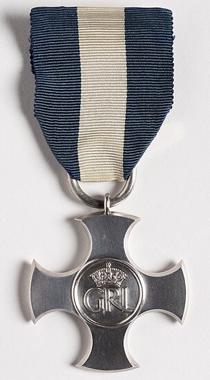 Distinguished Service Cross, Obverse, 1937-47.jpg