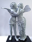 Eros y Psiche. Gran grupo escultórico en porcelana modelado por Gaspero Bruschi en 1747. Porcellana Ginori en Doccia.