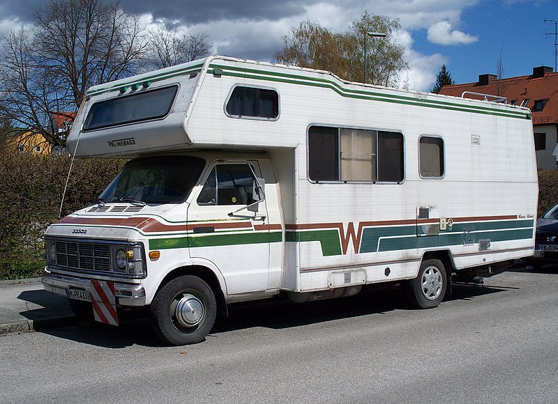 File:Dodge-based recreational vehicle in Munich.JPG