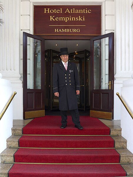 File:Doorman Hotel Atlantic.jpg