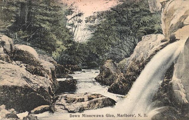 Minnewawa Glen in 1912