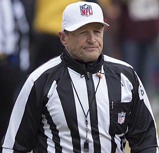 <span class="mw-page-title-main">Ed Hochuli</span> American football official and Arizona lawyer