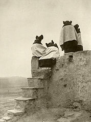 Watching the dancers - Hopi, 1922
