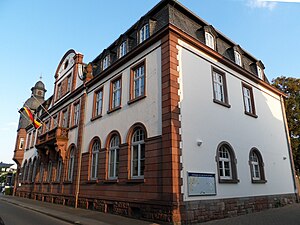 Eltville Am Rhein: Geografie, Geschichte, Religionen