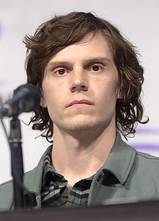 <span class="mw-page-title-main">Evan Peters</span> American actor (born 1987)