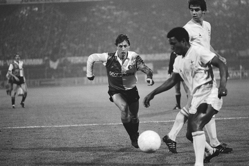 File:Feyenoord vs Tottenham UEFA 1983.jpg