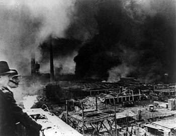October 22, 1943: Bombing of Kassel kills 10,000 Fires ravaging Bettenhausen after Allied bombing cph.3a21897.jpg