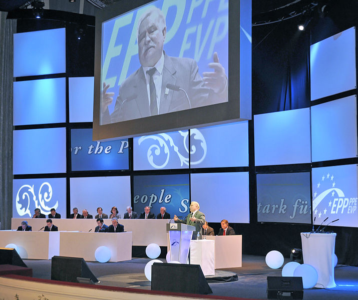 File:Flickr - europeanpeoplesparty - EPP Congress Warsaw (649).jpg