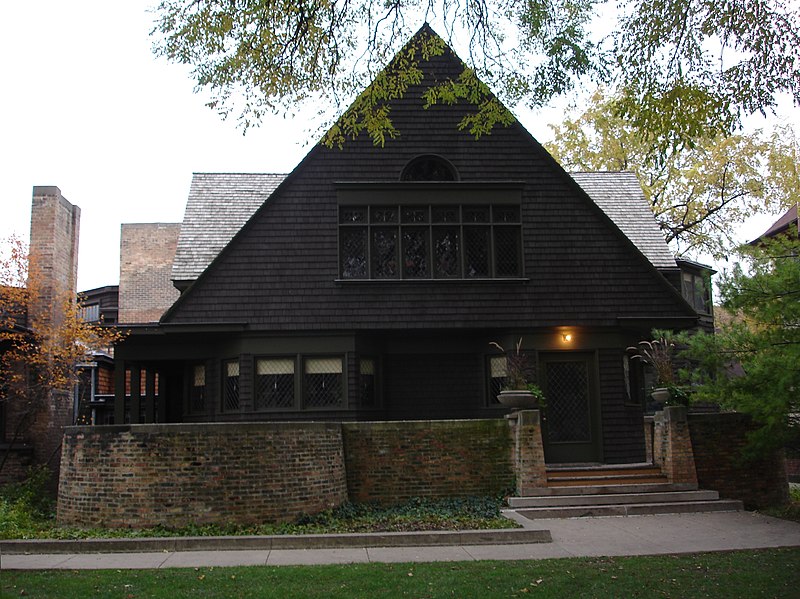 File:Frank Lloyd Wright Home and Studio (west side zoom).JPG