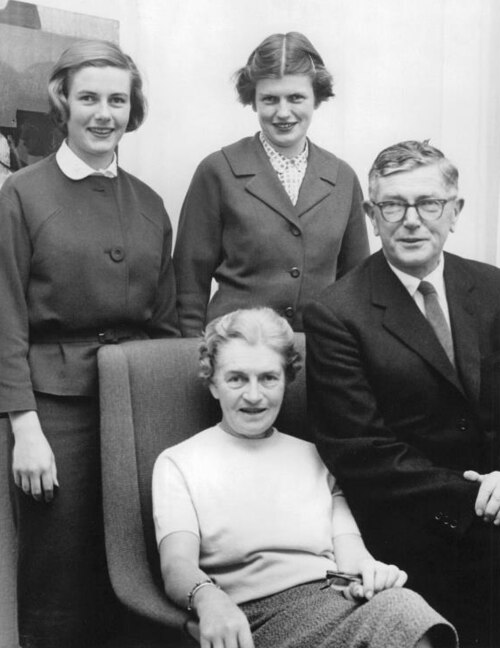 Frank Macfarlane Burnet with wife and daughters in Stockholm in 1960