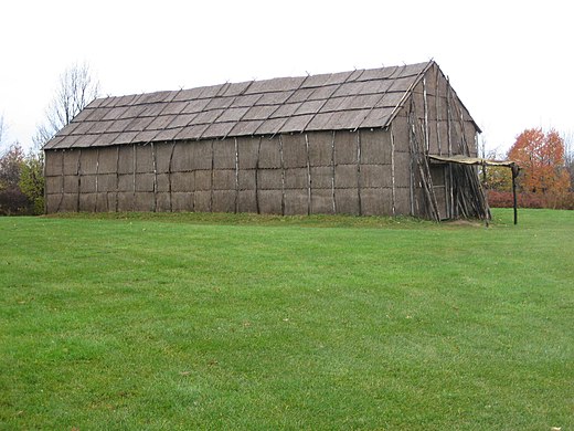 Replica van een Irokees langhuis