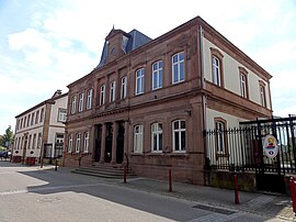 Das Rathaus in Geispolsheim