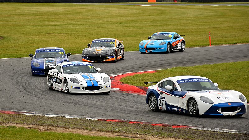 File:Ginetta GT5 Race 1 (51373084881).jpg