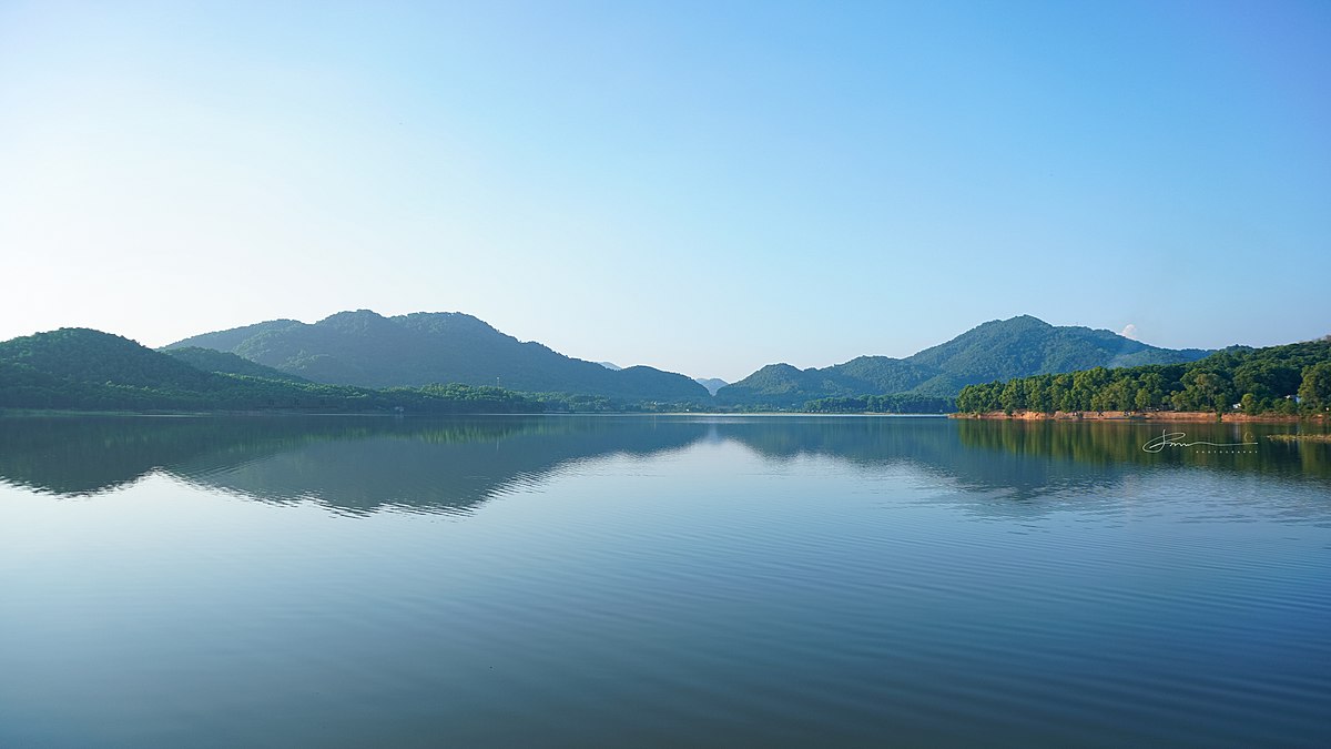 Hồ Đồng Quan 