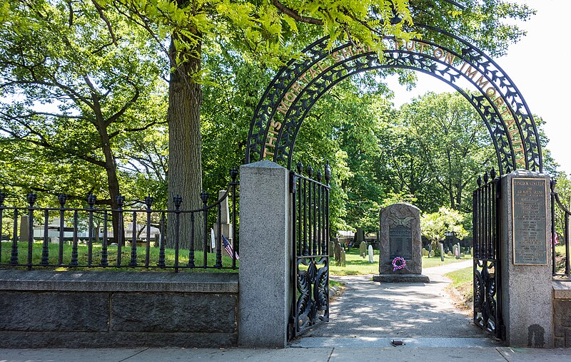 File:Hancock Cemetery entrance, Quincy Massachusetts.jpg