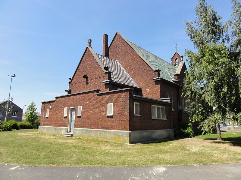 File:Harnes - Église du Sacré-Cœur (01).JPG