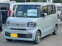 Honda N-BOX (6BA-JF5).jpg