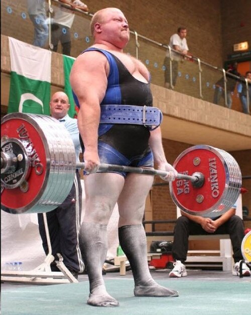 The deadlift being performed by 2009 IPF World Champion Dean Bowring