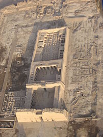 Luchtbeeld van de grote tempel van Ramses III