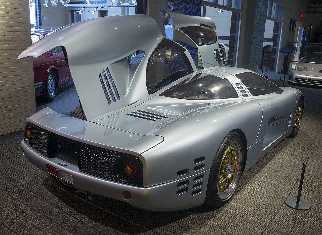 Image of Isdera Commendatore 112i, rear right (Saratoga)