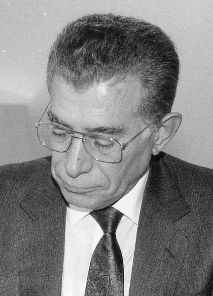 File:Ismail Safa Giray signing financial agreements (cropped).jpg