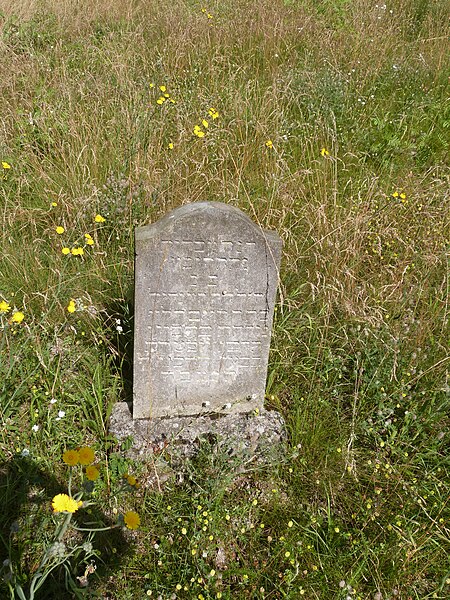 File:Jüdischer Friedhof Vierraden 10.jpg