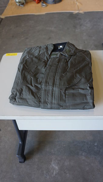 File:JASDF Type 00 Personal protection equipment(Jacket) in Komaki Air Base 20130223.JPG