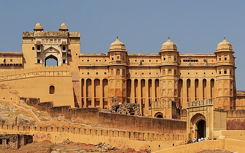 Jaipur, India: detail of fortification of the Amber Fort (aka Amer Fort)