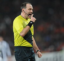 Jonas Eriksson (Arbitro Svedese na liga dos campeões) .jpg