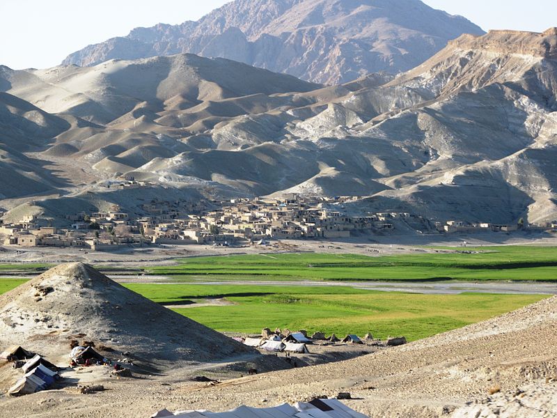 File:Kabul-Jalalabad Highway - Mashala Qamar.JPG