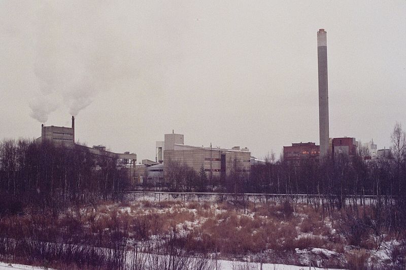 File:Kemira factory in Oulu Nov2008 001.jpg