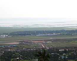 Aeroportul Kisumu (8373856262) .jpg