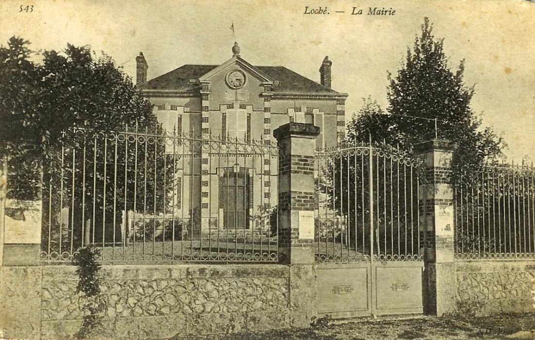 File:La Mairie Loché Ver-lès-Chartres Eure-et-Loir (France).jpg