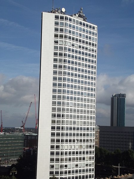 File:Library of Birmingham - Discovery Terrace - Alpha Tower (9903641826).jpg