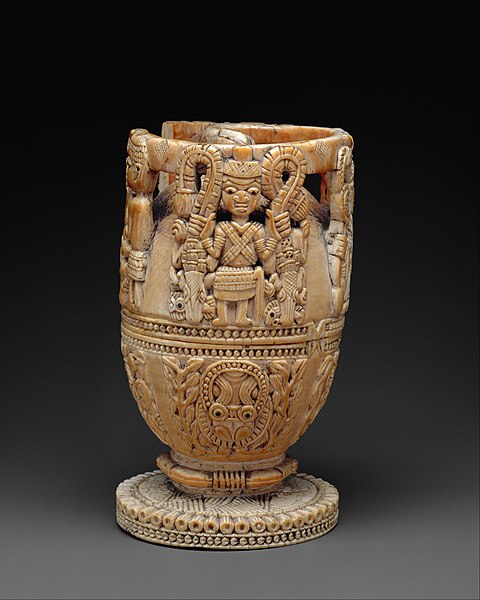 File:Lidded Vessel MET DT1227.jpg